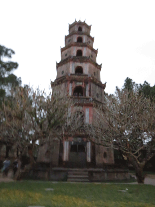 21-Thien-Mu-Pagoda - The Inside Cabin - Exploring the world from the