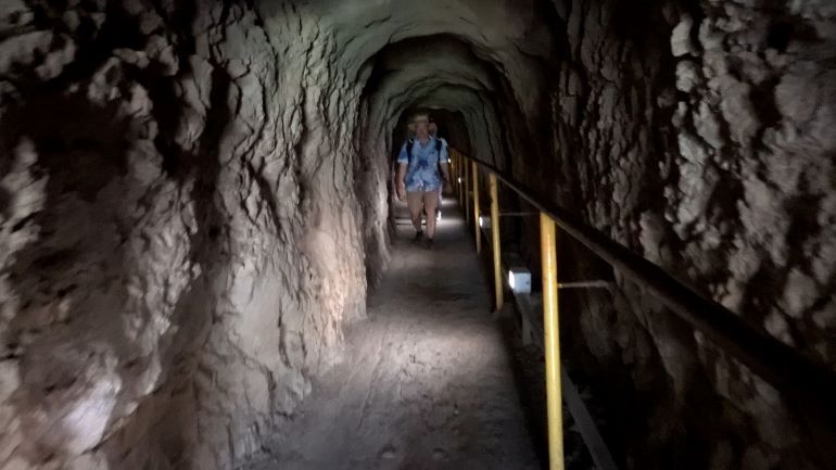 Diamond Head Tunnel 770