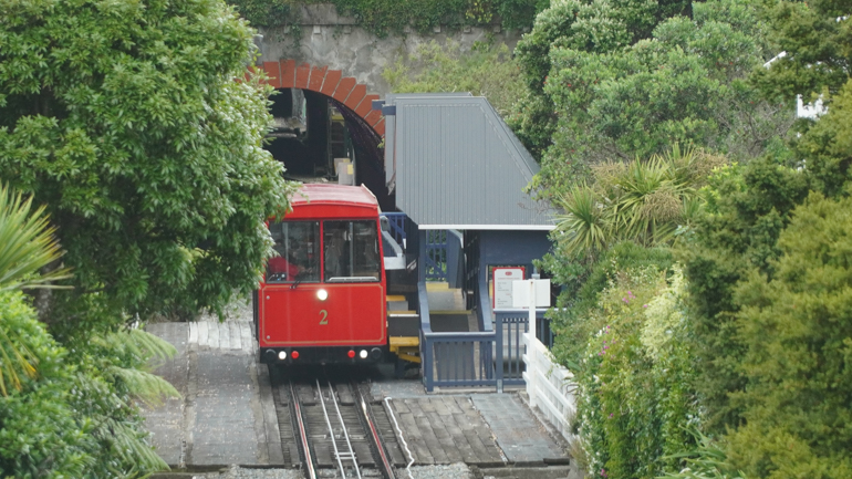 cable-car-arriving.jpg