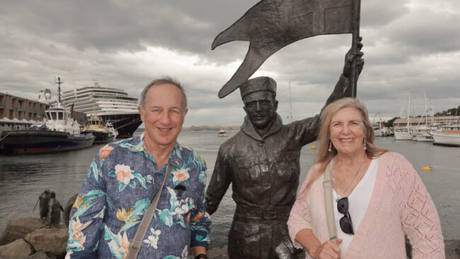 hobart harbour statues