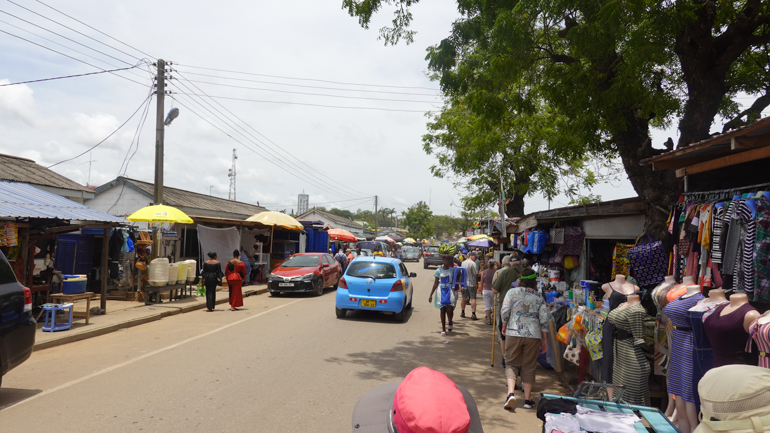 shopping-street.jpg