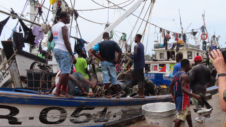 unloading-boat.jpg