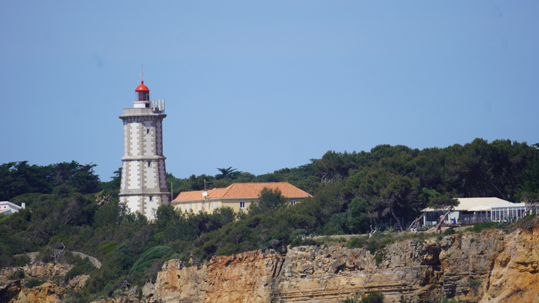 guia-lighthouse-1-of-1.jpg
