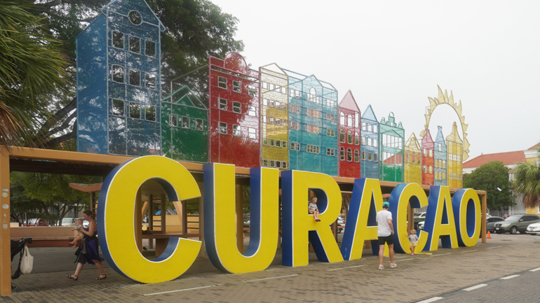 curacao-sign_.jpg